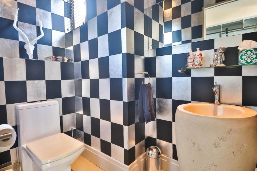 7 Bedroom Property for Sale in Kshane North West